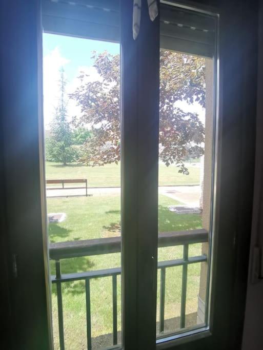 Estancia Con Jardin Entre Golf Y Monte - Cerca Logrono Sojuela Eksteriør bilde