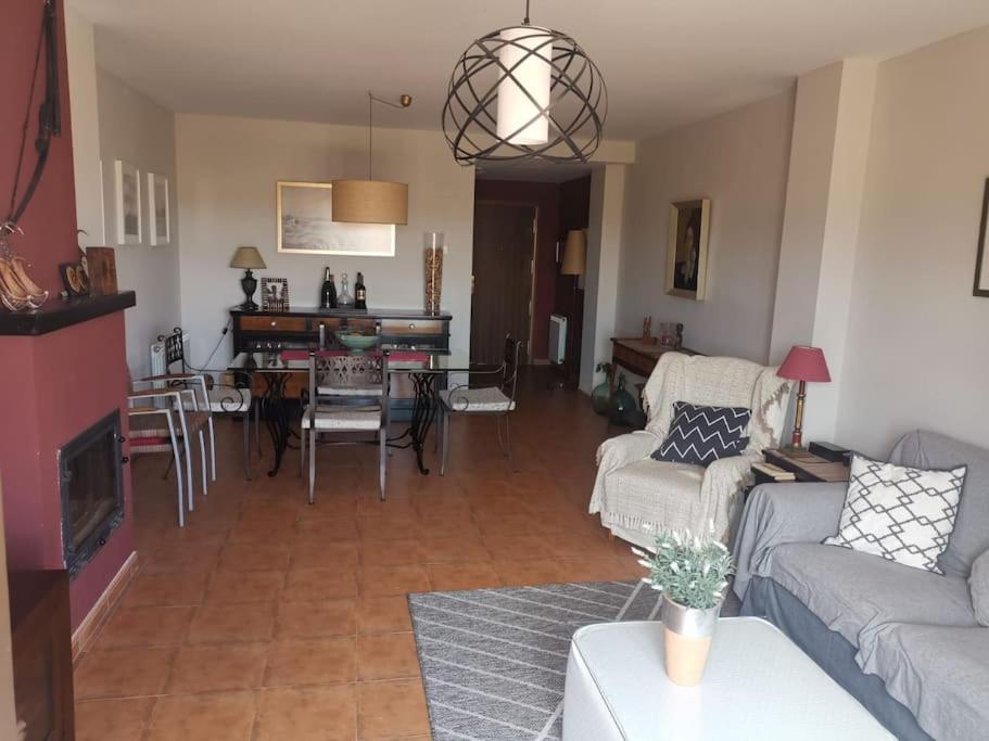 Estancia Con Jardin Entre Golf Y Monte - Cerca Logrono Sojuela Eksteriør bilde