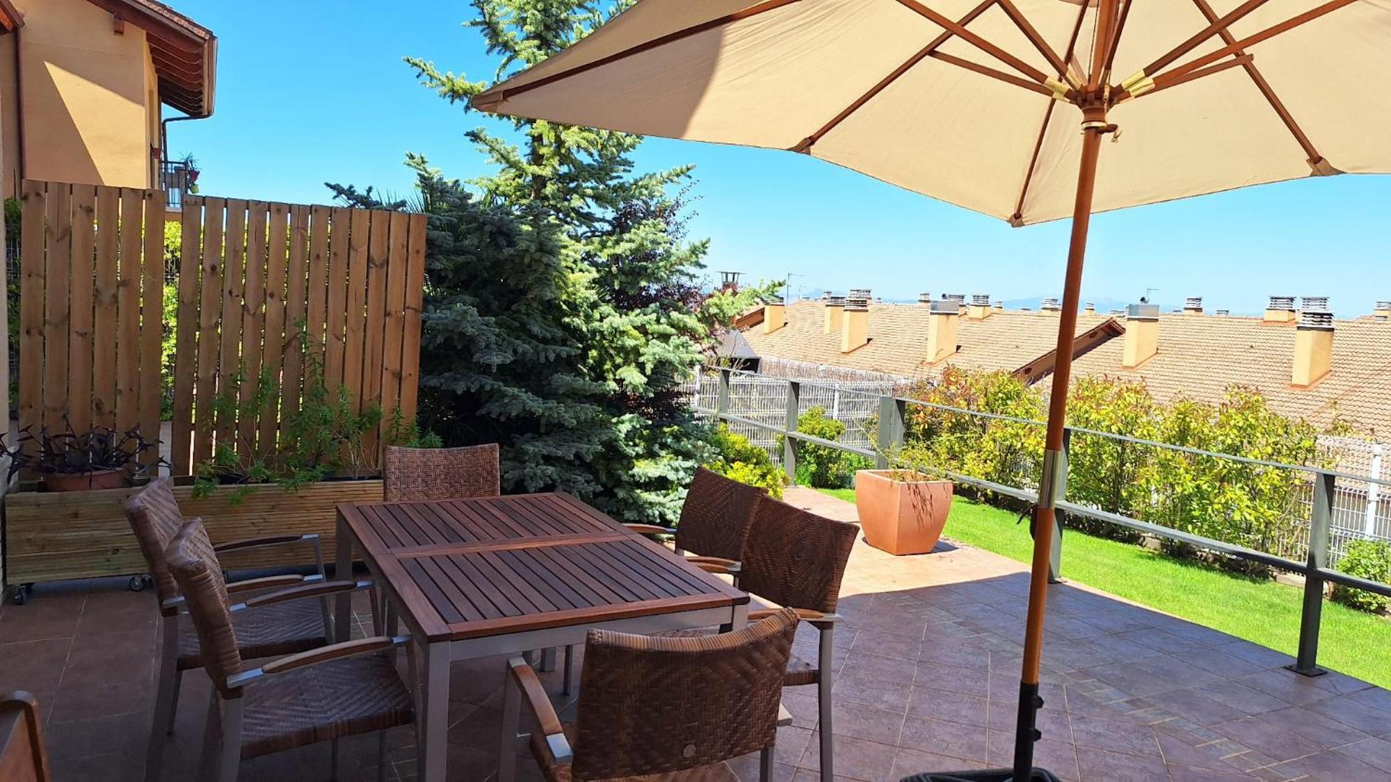 Estancia Con Jardin Entre Golf Y Monte - Cerca Logrono Sojuela Eksteriør bilde